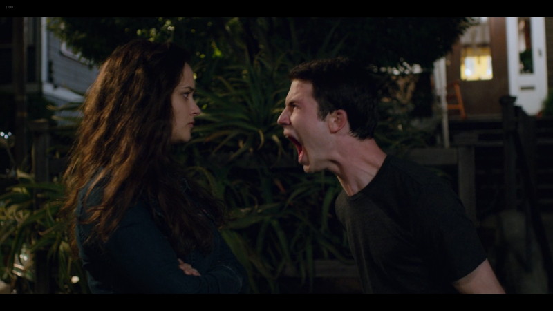 13の理由 シーズン２：ハンナの幻覚のせいでスカイを追い詰めてしまい、幻覚のハンナに対し雄たけびをあげるクレイ