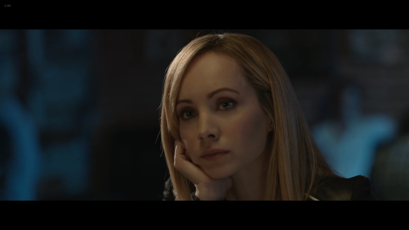 ペット　檻の中の乙女：逆にセスを監禁し、それを見つめるホリー