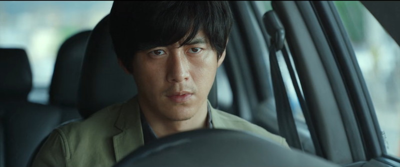 主人公のテホ（コ・ス）