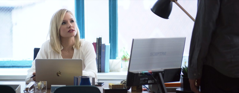 キャリアウーマンのレイチェル