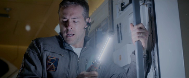 高知能エイリアンとの闘い「ライフ」：酸素キャンドル