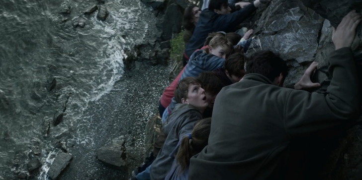 【80点】Netflix「7月22日（原題：22 July）」感想。重い名作：崖のギリギリのところに掴まり隠れる