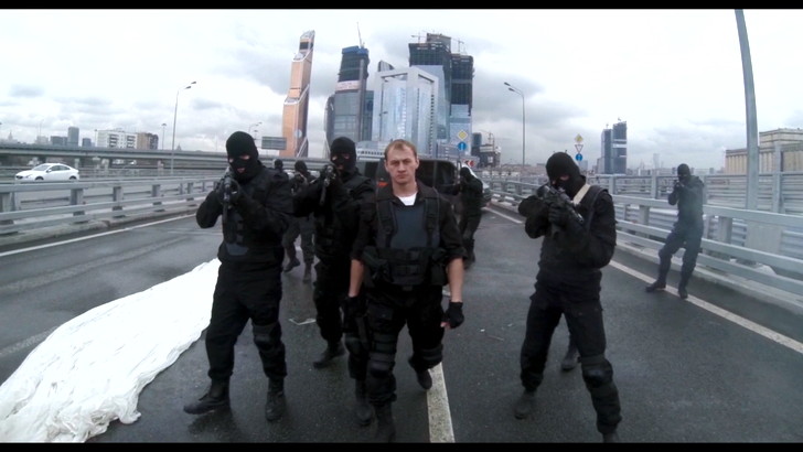 【80点】FPS視点の超アクション映画「ハードコア」評価と感想：良い点：素晴らしいアイディアの数々