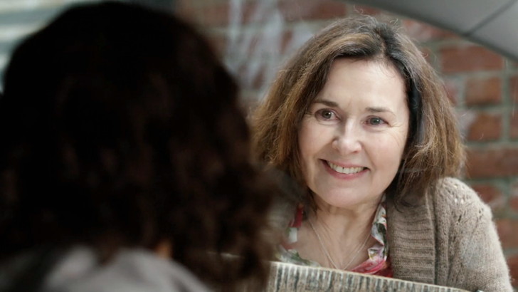 グレース・ジャクソン（カテリーナ・バロル）