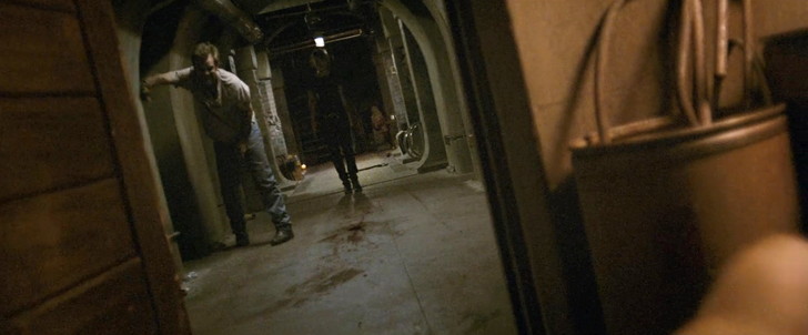 【80点】終末後のシェルターでの共同生活「ディヴァイド」感想：ジョシュを追い詰めるミッキー