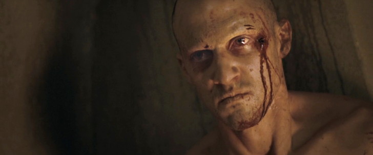 【80点】終末後のシェルターでの共同生活「ディヴァイド」感想：ジョシュは終盤で坊主になる