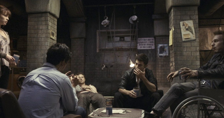 【感想】「ディヴァイド」の魅力３個。終末後のシェルターでの共同生活