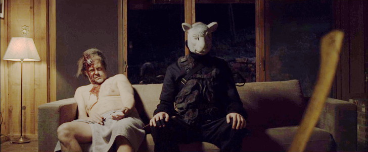 動物の覆面を被った敵