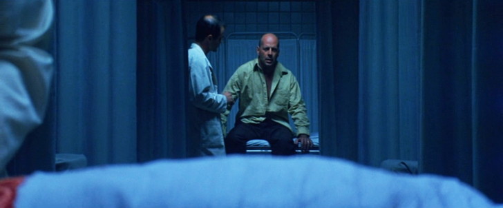 130名以上が死亡した列車事故で、唯一生き残ったダン