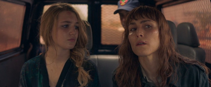 【80点】Netflixオリジナル「クロース 孤独のボディガード」評価と感想：ゾーイ（左）とサム（右）