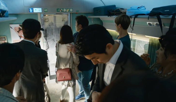 新聞紙を貼って感染者への刺激を抑える